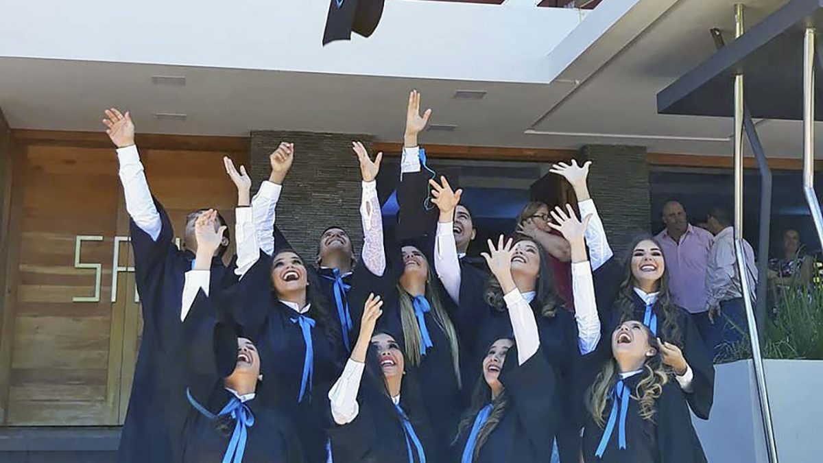 Campus Itapúa celebra a sus nuevos egresados