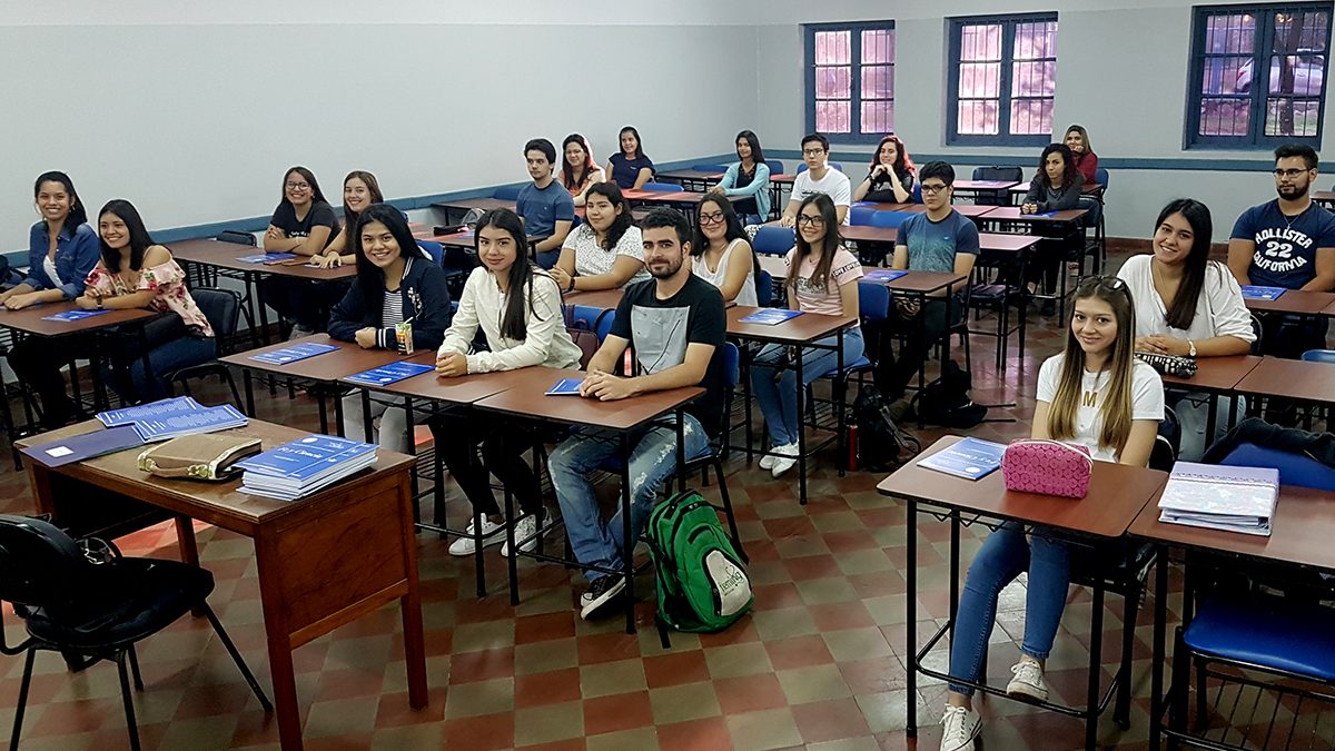 Con mucha algarabía inician las clases de admisión en Asunción