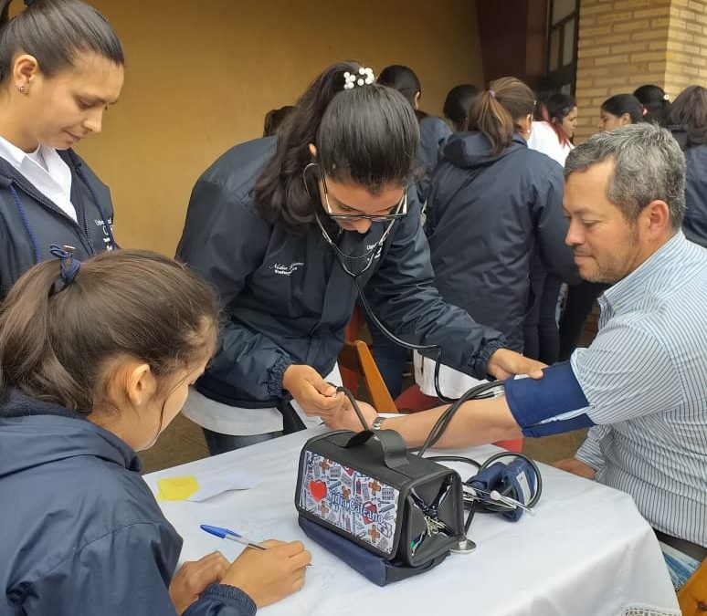 Estudiantes de Enfermería de Caaguazú apoyan la campaña de inmunización antigripal