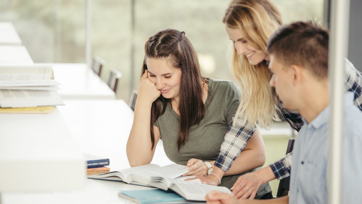 Maestría en Docencia y Gestión de la Educación en Alto Paraná