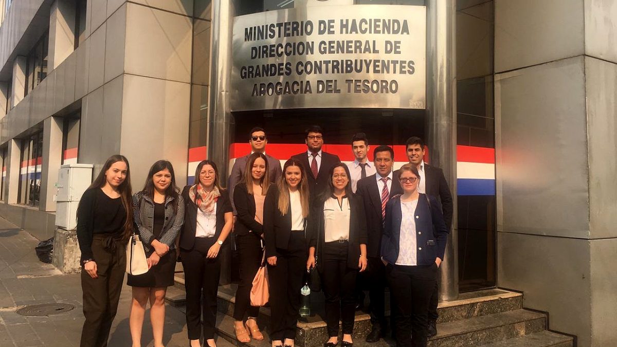 Estudiantes de Derecho realizan prácticas en la Abogacía del Tesoro