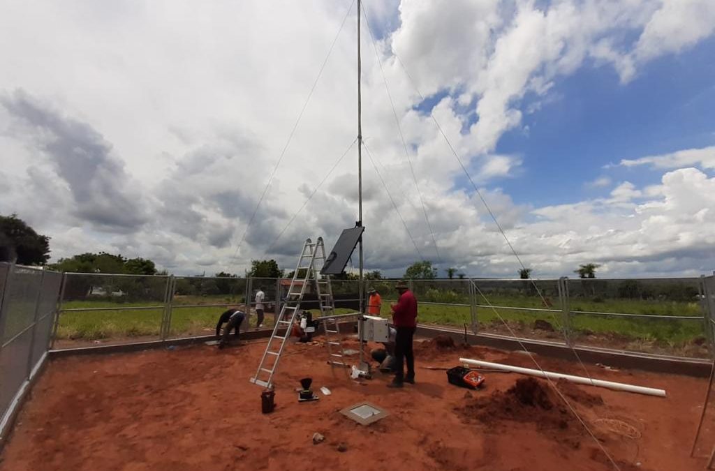 Universidad Católica colabora en la instalación de nueva estación meteorológica