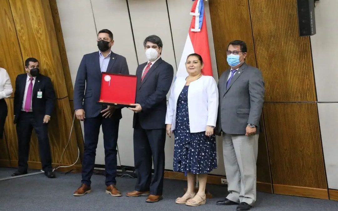 Diputados otorga Premio a la Cultura a Radio Cáritas Universidad Católica