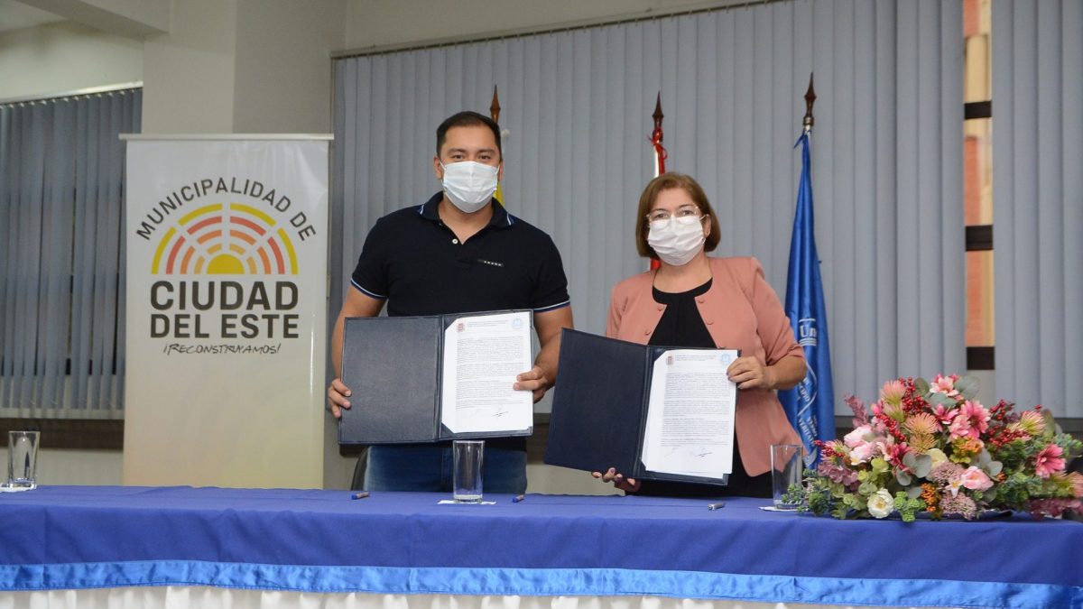 Convenio Interinstitucional entre la UC Alto Paraná y la Municipalidad de Ciudad del Este