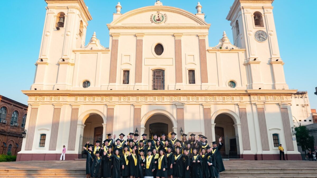 Graduación de la Facultad de Filosofía y Ciencias Humanas