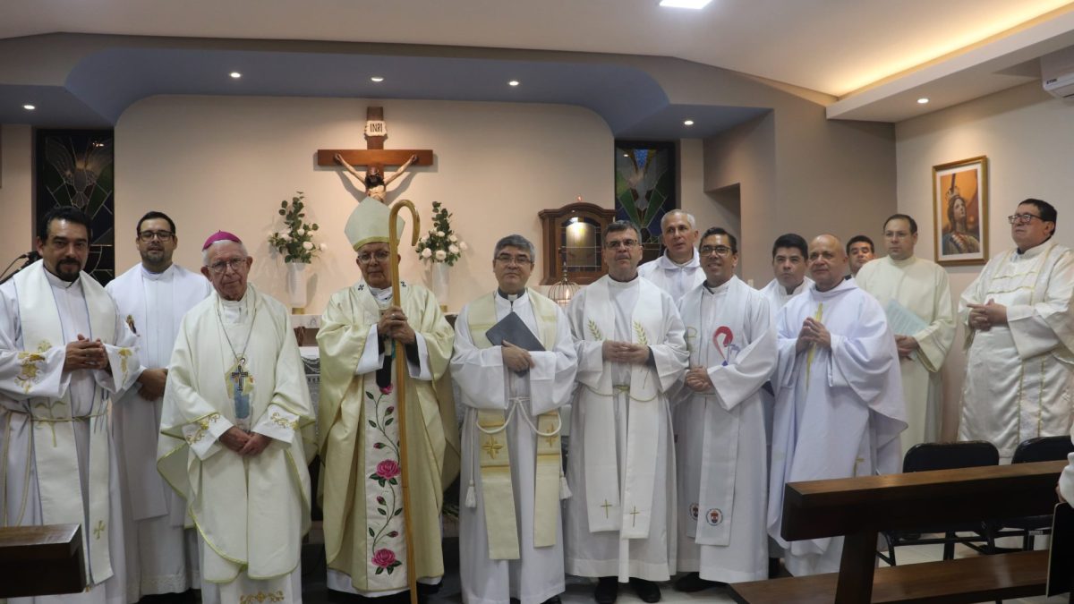 Inauguración de la capilla de la Facultad de Ciencias Contables y apertura del año académico