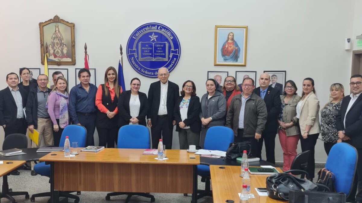 Pastoral Educativa de la CEP y MEC llevaron adelante una mesa de trabajo conjunto en el Rectorado de la UC