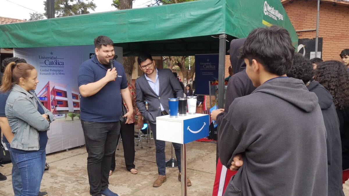 Unidad Pedagógica Fdo. de la Mora presente en la Expo Carreras del Colegio EMD Fernando de la Mora