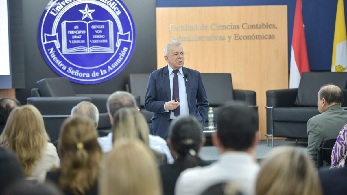 Inició el Primer Congreso de Investigación de Docentes de la Facultad de Ciencias Contables, Administrativas y Económicas