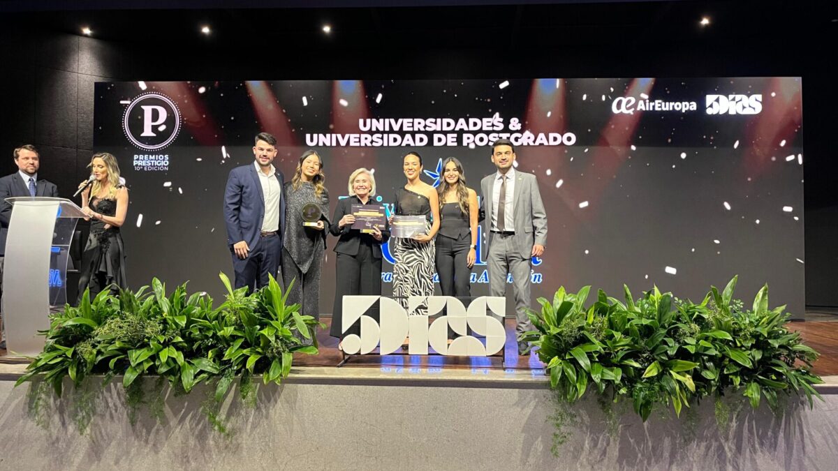 La Universidad Católica recibe el Premio Prestigio por octavo año consecutivo