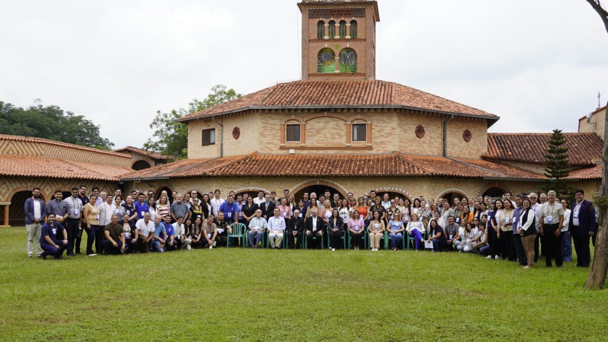 Comunidad Universitaria UC participa de encuentro intersedes en Atyra