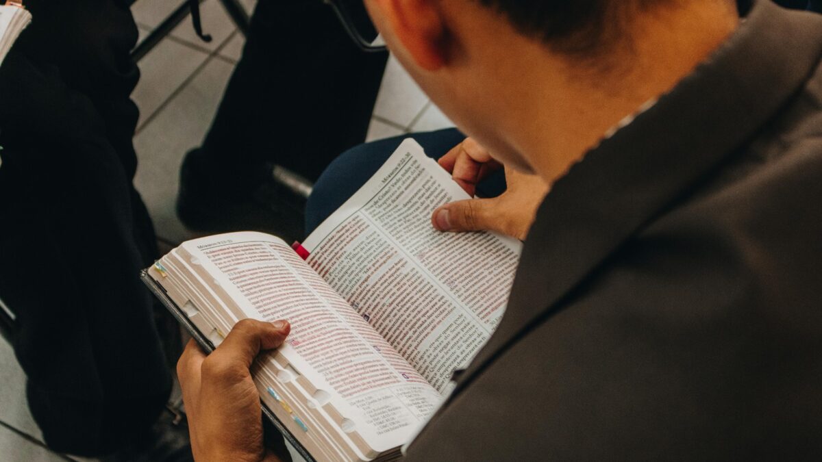 Anuncian el programa de la Semana Internacional de la Biblia