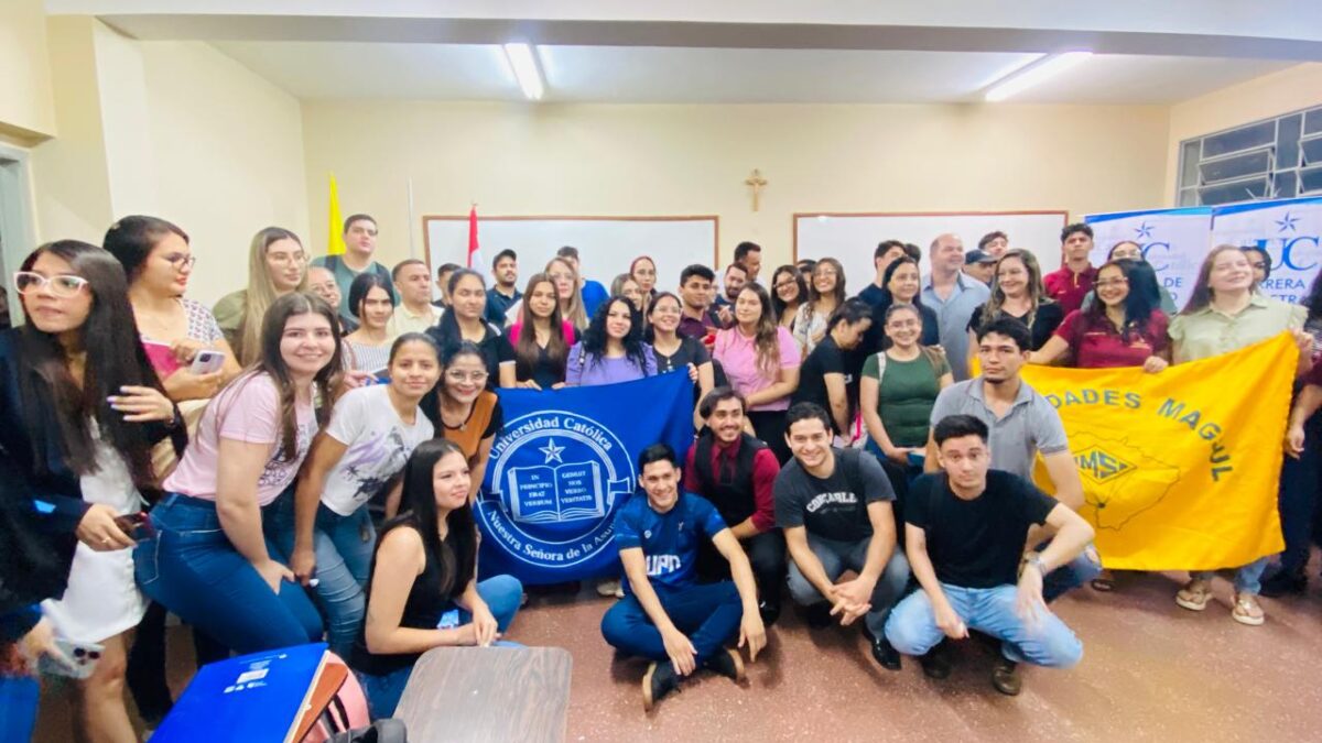 Estudiantes participaron de clase magistral internacional sobre legislación tributaria en Pedro Juan Caballero