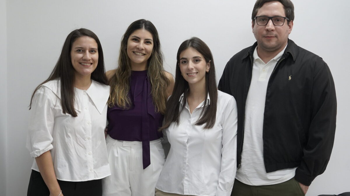 Médicos egresados de la Universidad Católica viajarán a EE.UU. para realizar sus residencias médicas