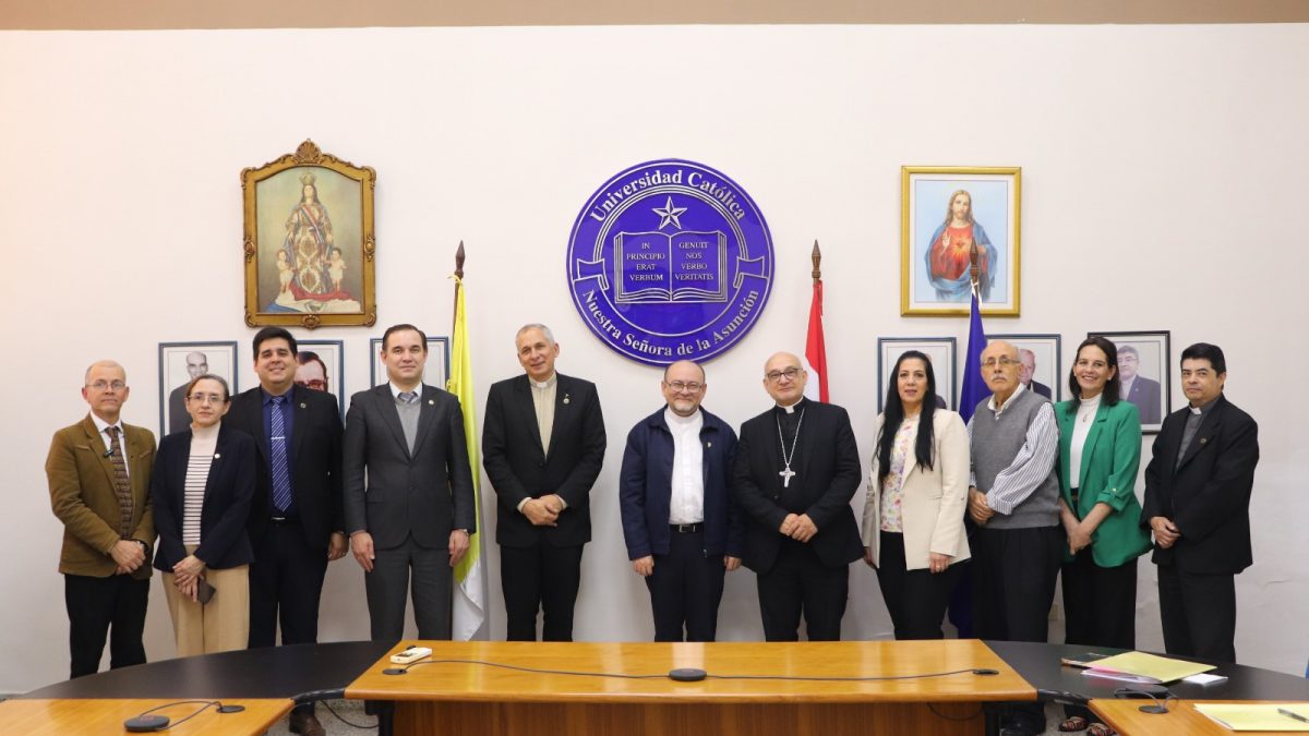 Toma de posesión del Director General  de Bibliotecas de la UC