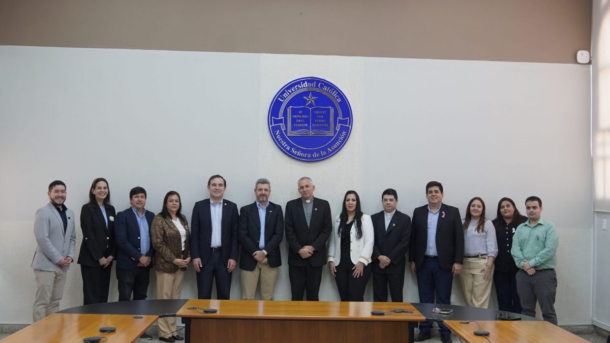 Universidad Católica obtiene recertificación internacional de calidad ISO 9001:2015