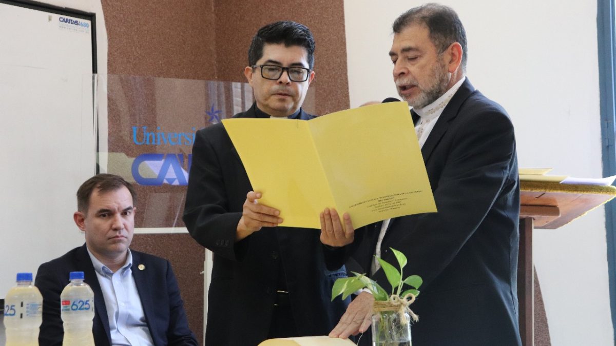 Asumió el Pbro. Lic. Fermín Castellano como nuevo Director General de Radio Cáritas UC