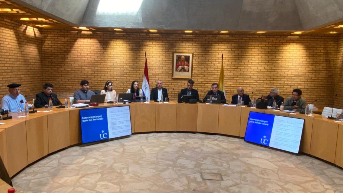 Universidad Católica presenta informe de gestión ante la CEP