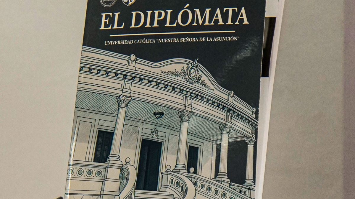 FCJD Campus Asunción: Histórico lanzamiento de la primera edición “El Diplómata”